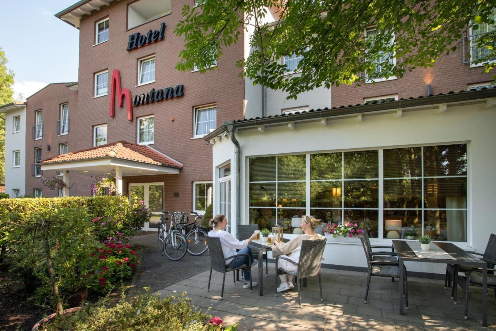 Montana Hotel Senden Екстериор снимка